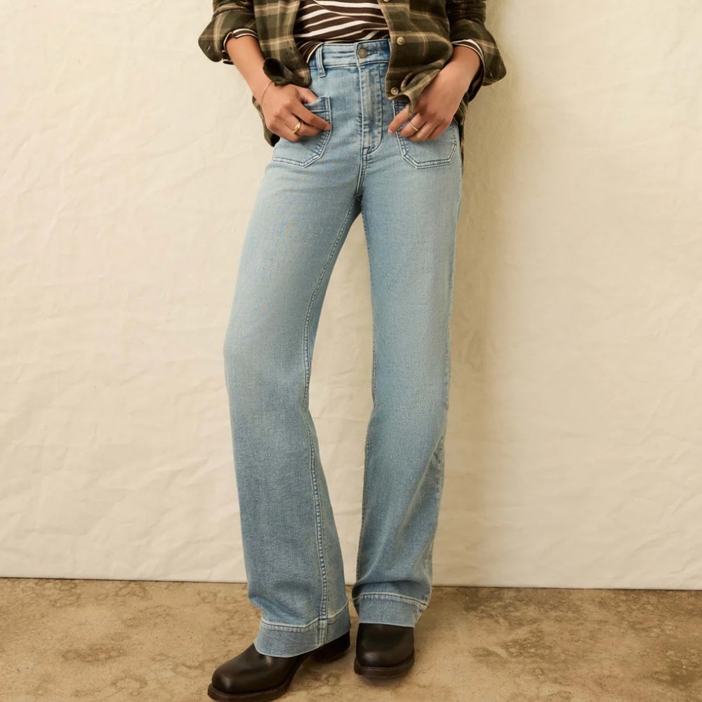 Faherty Sky Blue Patch Pocket Jeans size 29.  Comfy Stretch Terry.